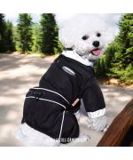 abrigo impermeable con pata para perros